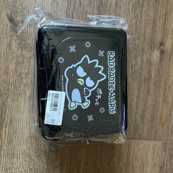 BATZ-MARU-Imported (NWT) Small Plastic Storage Container - Picture 11 of 13